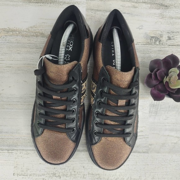 Geox Black Patent Leather Glitter Sneakers Lace Up Size 7 - Picture 2 of 7